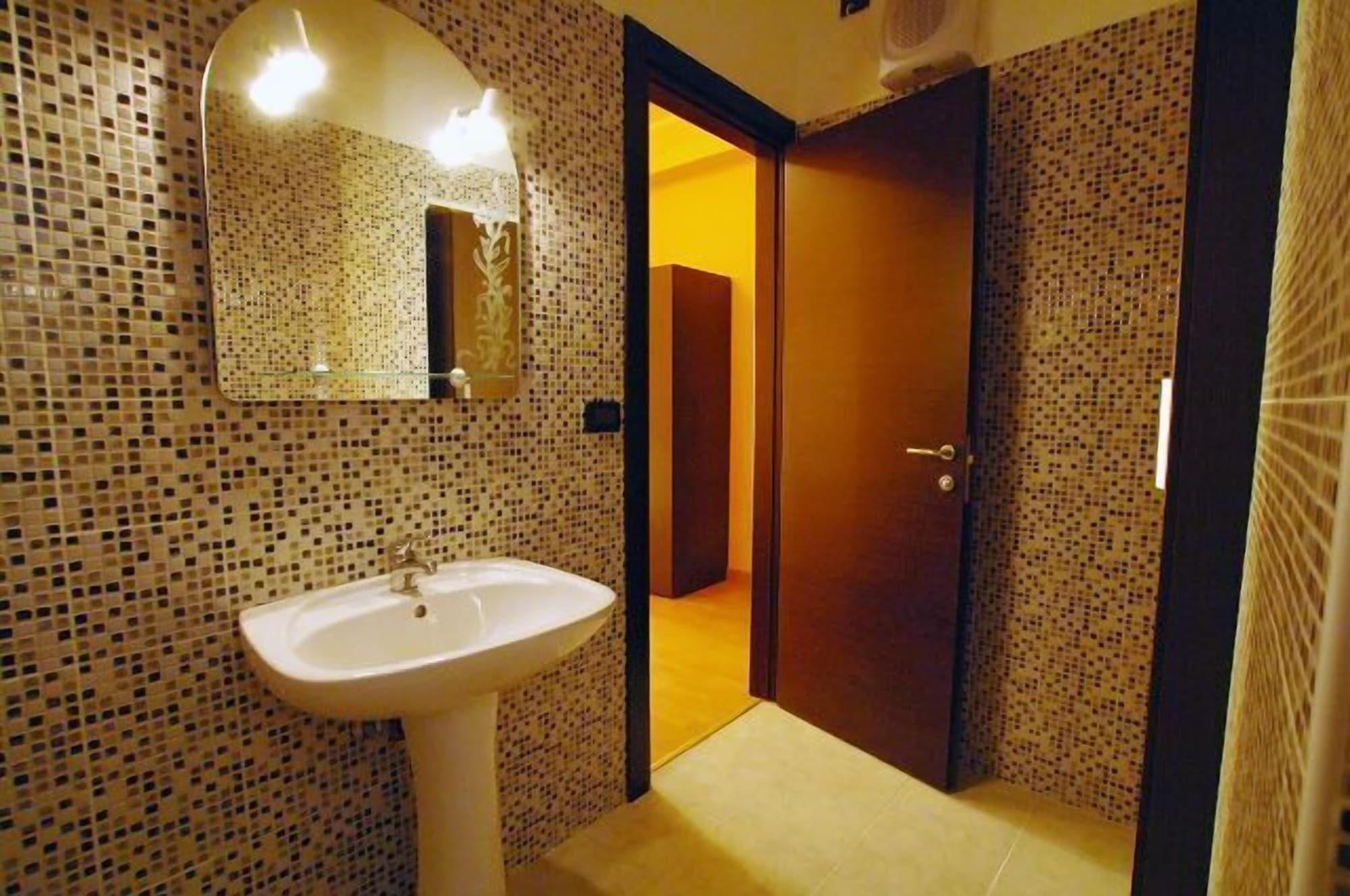 Memole Guest house